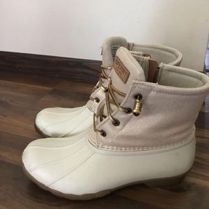 Sperry duck boot brand NEW !